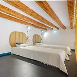 Spacious And Luxurious Mezzanine In Historic Center *