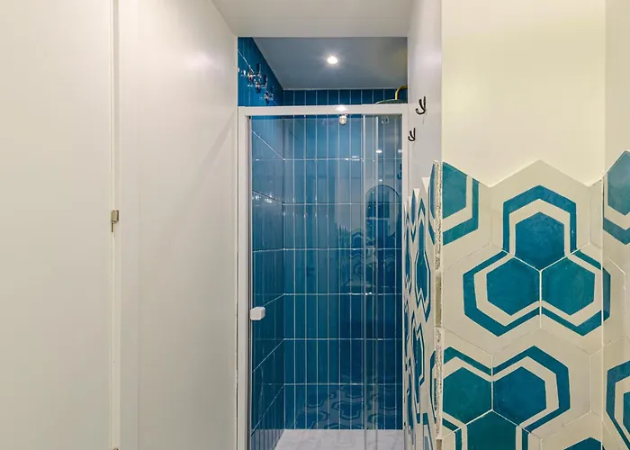 Spacious And Luxurious Mezzanine In Historic Center Apartamento Alicante
