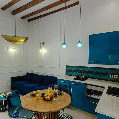 Spacious And Luxurious Mezzanine In Historic Center * Alicante