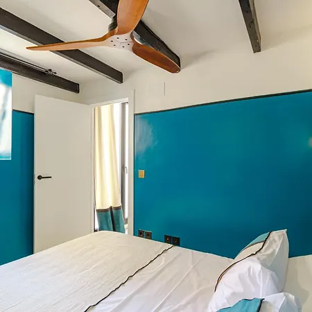 Spacious And Luxurious Mezzanine In Historic Center Apartment