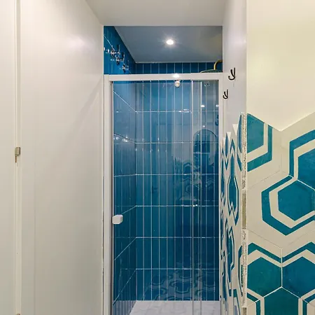 Spacious And Luxurious Mezzanine In Historic Center Apartment Alicante